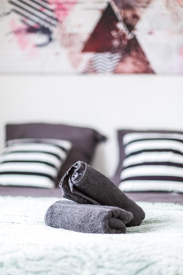 Immotovo - Moderne - Paris 8 Min - Parking - Netflix Apartment Villejuif